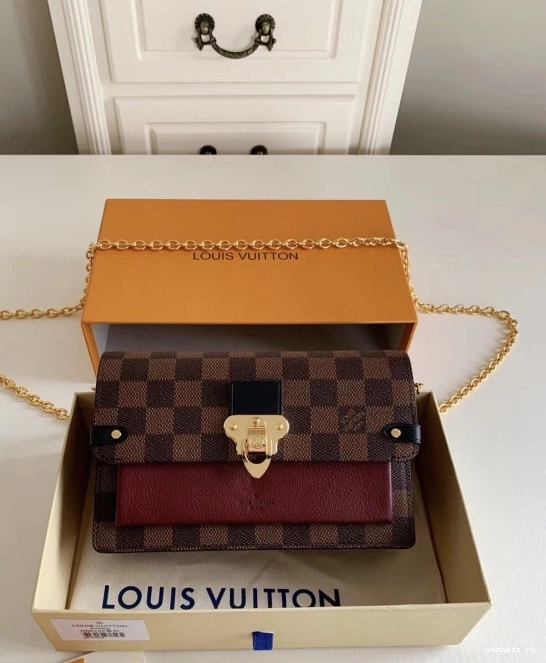 WIS LOUIS WALLET VUITTON CHAIN VAVIN 0121